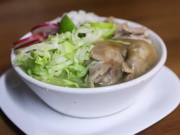 El pozole es un platillo versátil que puede adaptarse a diferentes estilos de alimentación. EL INFORMADOR / ARCHIVO