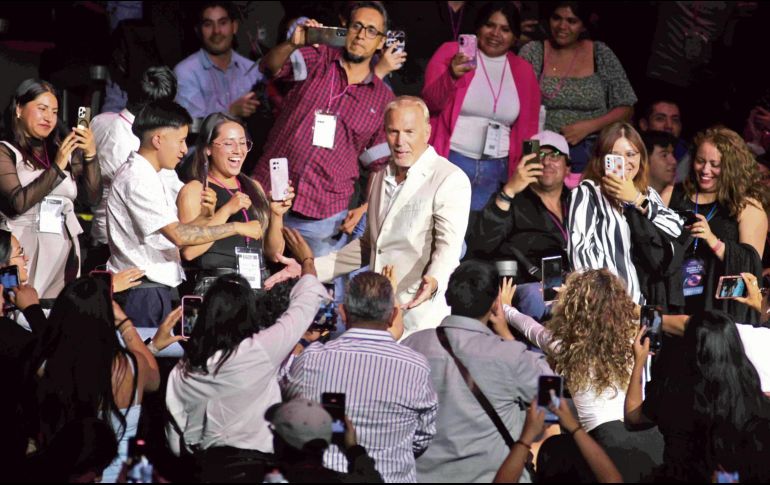 La estrella de Hollywood habló ante 10 mil personas, en el Auditorio Nacional. EL UNIVERSAL