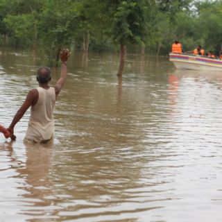 Inundaciones provocan cientos de muertes en Pakistán