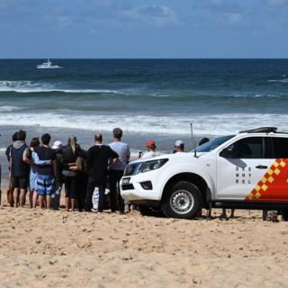 Surfista muere tras ser atacado por tiburón en playa de Australia