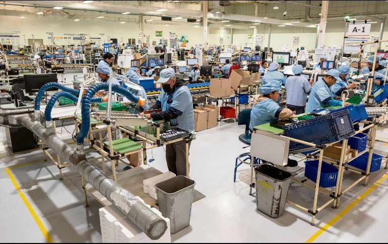 La industria tecnológica y de manufactura en Jalisco busca consolidar inversiones y generar empleos de alto valor agregado. AFP