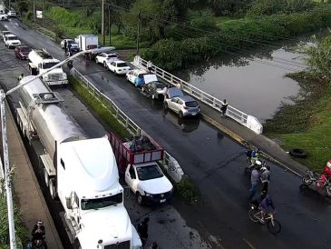 Al momento, de manera preliminar, no se registran viviendas ni negocios inundados, pero se realizan recorridos de vigilancia en Altus Bosque y la colonia La Gigantera. ESPECIAL / AYUNTAMIENTO DE TLAJOMULCO