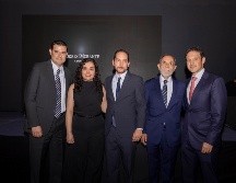 Francisco Pérez, Melissa Vielmas, Jorge Torres, Don Héctor González Schmal y Gustavo Morante en el décimo aniversario de la firma Torres Morante Abogados. GENTE BIEN JALISCO /  Revista del 12 de septiembre 2025