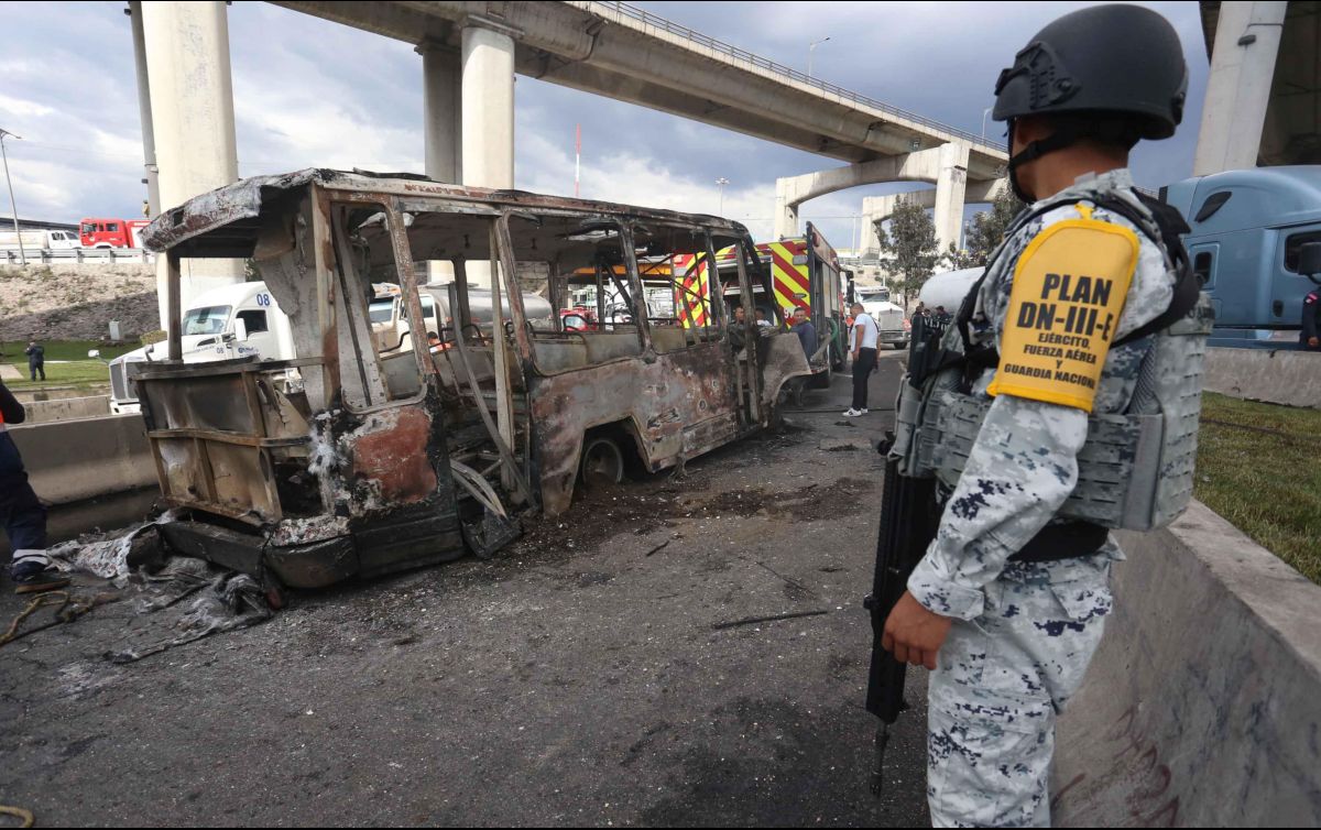 La explosión de una pipa de gas en la zona del Puente de la Concordia, en Iztapalapa, ha dejado hasta el momento un saldo de tres personas fallecidas y 70 lesionadas, confirmó la jefa de Gobierno, Clara Brugada. SUN / L. Camacho