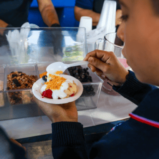 ¿Cómo preparar un lunch adecuado para las infancias?