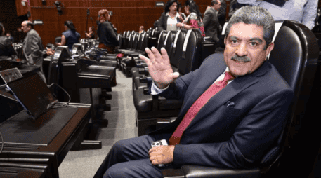 Monreal confirmó que Espino se encuentra en terapia intensiva. ESPECIAL