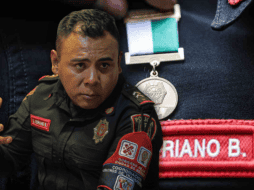 Al preguntarle si se considera un héroe, el oficial Soriano responde que no, prefiere reconocer y agradecer a los vecinos y comerciantes que ayudaron en la emergencia. SUN/G. Pano