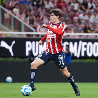 Armando González, el goleador que ha comenzado a escribir su historia con Chivas