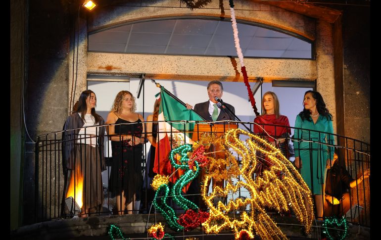 El presidente municipal de Zapopan, Juan José Frangie, encabezó la ceremonia del 215 aniversario del Grito de Independencia en el centro de aquel municipio. X / @JuanJoseFrangie