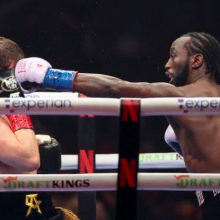 Padre de David Benavidez impresionado con la derrota de 'Canelo' Álvarez ante Crawford