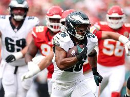 Philadelphia sorprendió en Kansas City al frenar las jugadas grandes de Patrick Mahomes y sacar un triunfo ajustado. AFP/ J. SQUIRE.