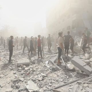 Tropas israelíes avanzan sobre Ciudad de Gaza mientras los palestinos huyen