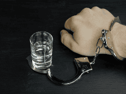 El Instituto Mexicano del Seguro Social rechaza calificar esta condición como un vicio, pues la considera un problema de salud pública. ESPECIAL