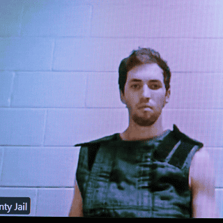 Revelan mensajes que presunto asesino de Charlie Kirk mandó confesando el crimen