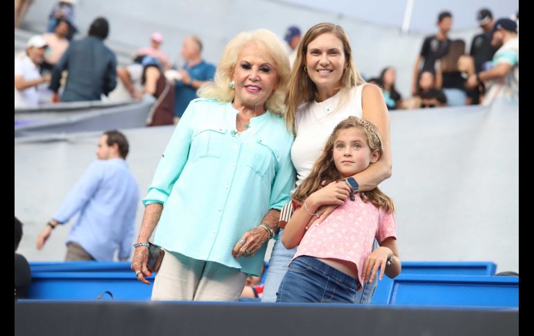 Güera Salas, Laura Hernández y Paula Hecht. GENTE BIEN JALISCO / C. Jimeno