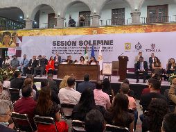 En el acto se entregó un reconocimiento al alcalde, Sergio Chávez, con motivo de esta celebración. EL INFORMADOR/O.GONZÁLEZ