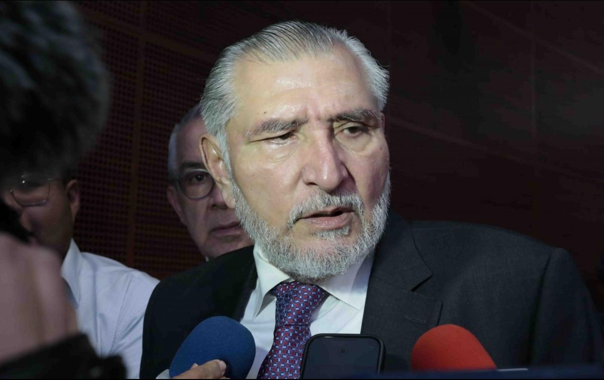 Adán Augusto López insistió en que nunca tuvo conocimiento de las actividades criminales en las que estaba involucrado su subalterno. SUN