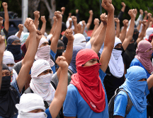 Las actividades iniciaron con la toma de varias estaciones de radio en Chilpancingo y Tixtla. SUN