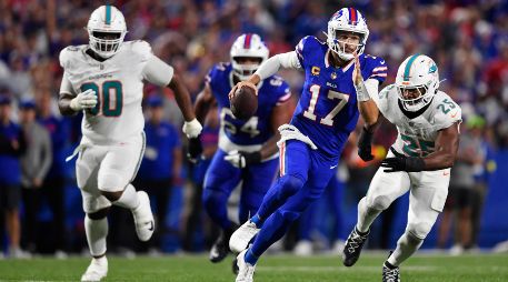 Allen completó 22 de 28 pases -tres de ellos para 'touchdown'- para 213 yardas. AP/A. Kraus