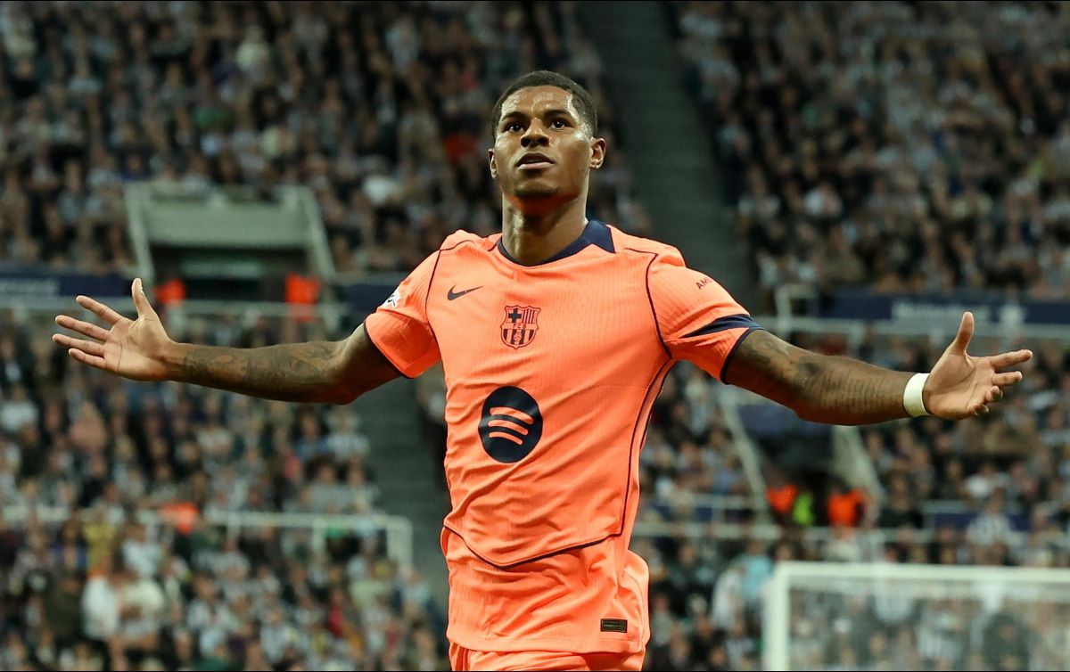 Marcus Rashford protagonizó la victoria de los catalanes y se estrenó como goleador del club. EFE/A. Dodd