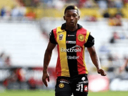 El futbol ecuatoriano y la comunidad de la Universidad de Guadalajara se encuentran de luto tras confirmarse el sensible fallecimiento de Jonathan González, exjugador de los Leones Negros en la temporada 2014-2015. ESPECIAL
