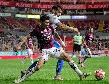 El duelo presentó pocas emociones y comprueba la crisis por la que se encuentran ambos equipos. IMAGO7/P. Ramírez