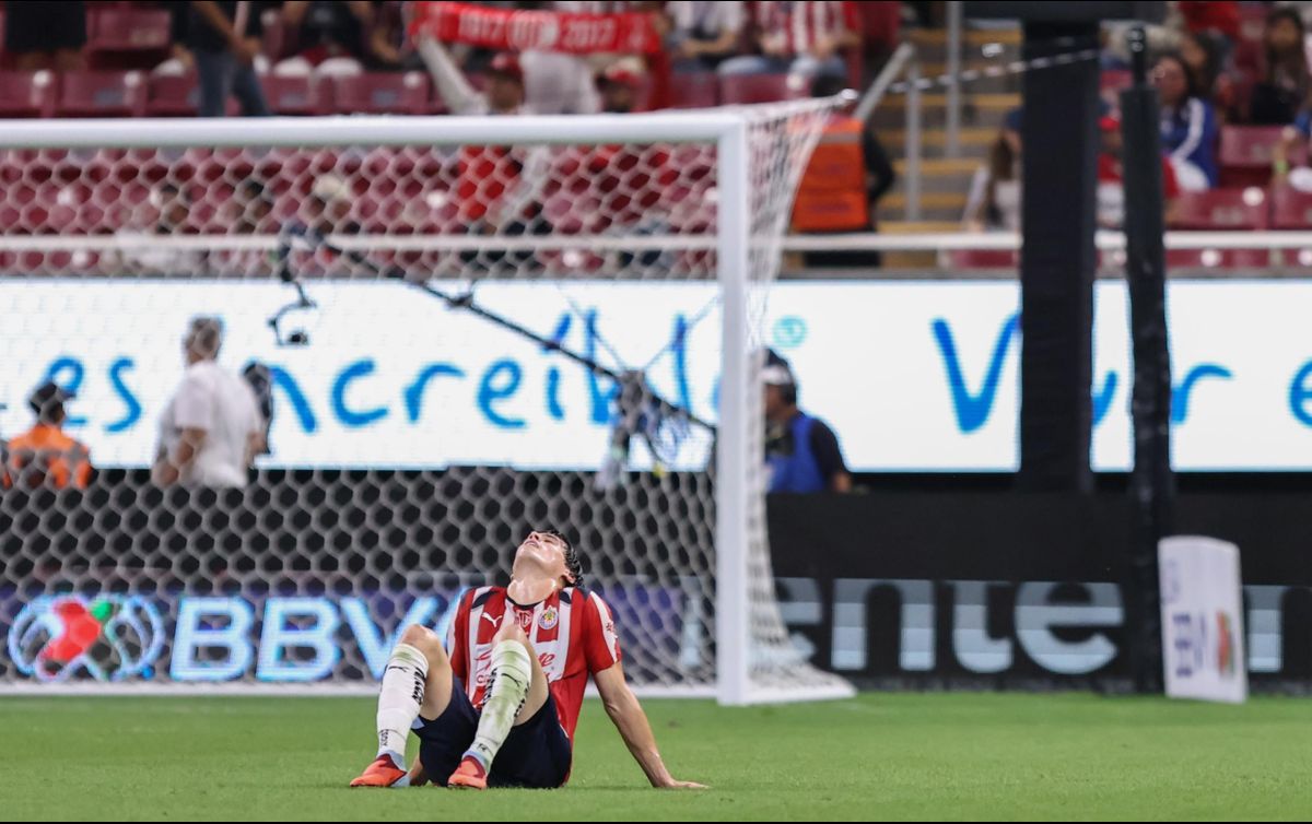 Según Enrique Contreras Rebollo, Chivas no está listo para mostrar una propuesta diferente, ya que no cuenta con las bases para protagonizar los juegos. IMAGO7.