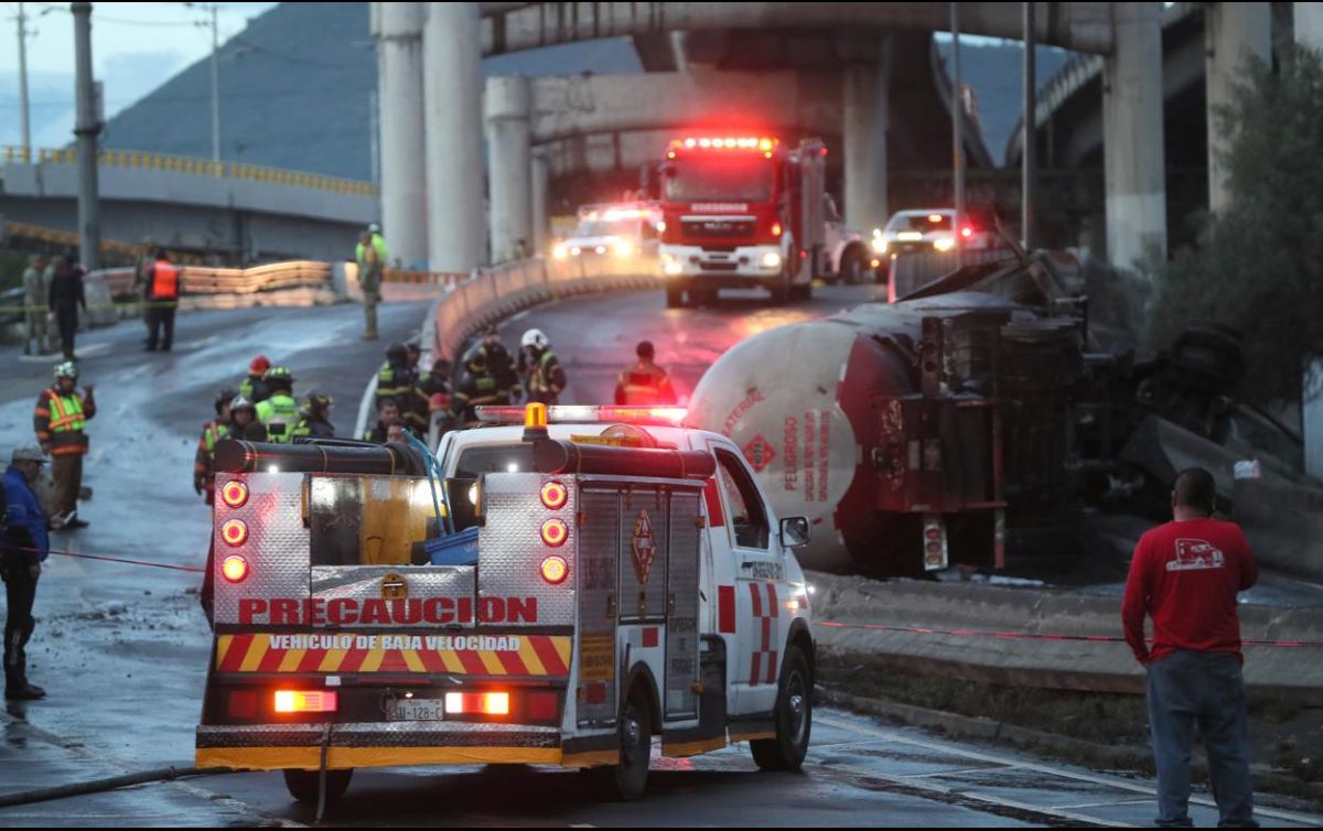 La dependencia capitalina detalló que 16 personas continúan hospitalizadas, mientras otras 39 han sido dadas de alta. EFE/M. Guzmán