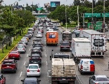 El experto explicó que un segundo piso atraería más vehículos y sería una solución a corto plazo, que con el tiempo volvería a colapsar a López Mateos. EL INFORMADOR / ARCHIVO