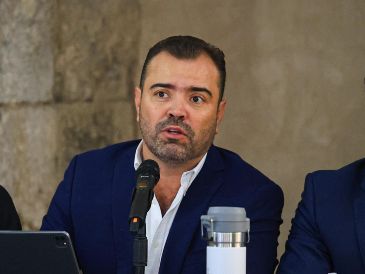 Gerardo Quirino, Presidente Municipal de Tlajomulco, habla durante la mesa temática: Diálogos por la Movilidad de avenida López Mateos. EL INFORMADOR/J. Acosta