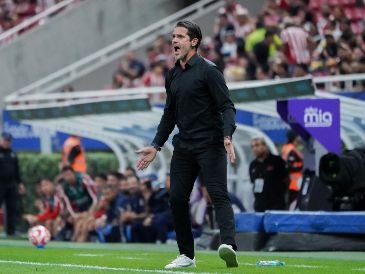 Fernando Gago regresó a la cancha del Estadio Akron y recibió un recibimiento hostil por parte de la afición del Guadalajara. IMAGO7.