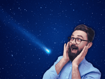 En estos momentos el cometa avanza vertiginosamente varios grados diarios por el cielo en dirección a la Osa Mayor, y pasará junto a ella a mediados de octubre. ESPECIAL / CANVA