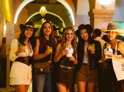 Kermesse Campo Azul 2025. Juanita Rizo, Elena Salazar, Gaby Castro, Kim Chorong y Claudia Zepeda /GENTE BIEN JALISCO / Cortesía Campo Azul