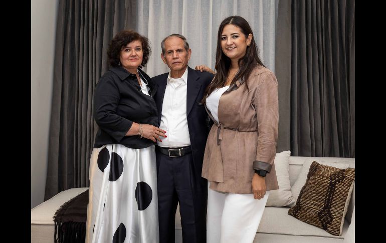 Teresa de Ortiz, José Ortiz y Tatiana Calamateo. GENTE BIEN JALISCO / A. Rodríguez