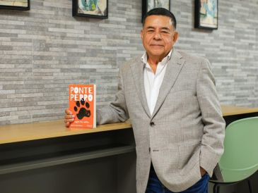 "Ponte perro" ya se encuentra disponible en librerías, y en plataformas como Amazon y Mercado Libre. EL INFORMADOR/J.ACOSTA