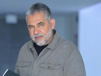 “Vírgenes y toxicómanos”: entre la realidad, el delirio y la pérdida