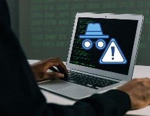 Existen varias medidas que puedes tomar para proteger tu información personal tanto en tus dispositivos como cuentas en línea. ESPECIAL / CANVA