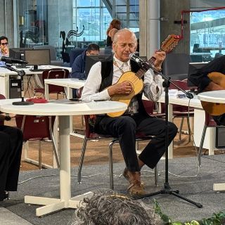La voz de Paco Padilla revive a los escritores jaliscienses en la Biblioteca Juan José Arreola