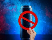 La reforma puntualiza que el consumo de bebidas energizantes ha crecido en México, especialmente entre jóvenes de 15 a 18 años, quienes son el principal grupo consumidor diario. ESPECIAL / CANVA