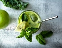 Esta es la mejor manera de tomar el jugo verde. UNSPLASH / C. RUMPF