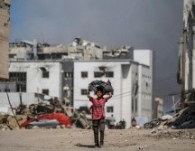 Un creciente número de países califican de genocidio la ofensiva militar israelí contra la Franja de Gaza. EFE/EPA/M. Saber