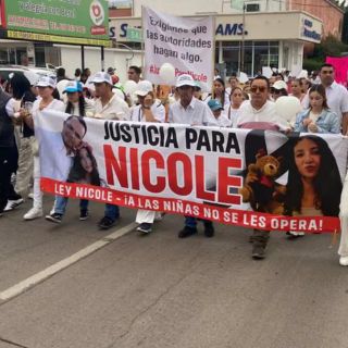 Exigen justicia para la adolescente Nicole que murió tras cirugía estética