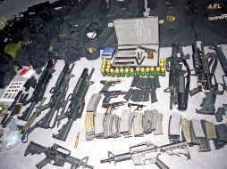 Investigaciones de la FGR señalan que el ex funcionario permitió el paso de armamento. AFP