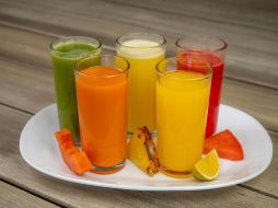 El jugo verde ofrece múltiples beneficios: es nutritivo, económico, delicioso y fácil de preparar. CANVA