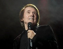 Raphael explicó que la cancelación se debe a una “indicacion médica” causada por la bronquitis que está enfrentando. EFE/ARCHIVO