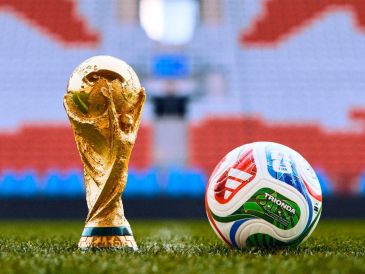 FIFA y Adidas han presentado a Trionda, el balón que rodará en Norteamérica durante la Copa del Mundo 2026. X/ @adidasfootball.