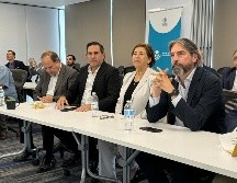 Representantes de 20 organismos industriales y empresariales de Jalisco se reunieron ayer con funcionarios del Gobierno del Estado para analizar el impacto del T-MEC, la reforma a las importaciones, carga arancelaria a exportaciones y reforma a Ley Aduanera. CORTESÍA