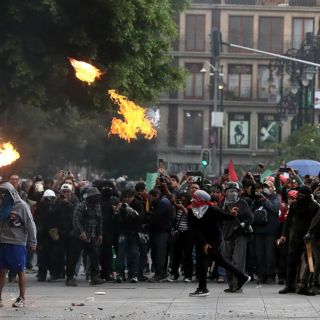 Reportan agresiones a prensa en marcha del 2 de octubre