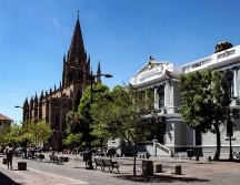 El espacio, anteriormente conocido como Andador Escorza, se ubica sobre la avenida Vallarta, casi al cruce con la avenida Enrique Díaz de León, a un costado del Museo de las Artes de la Universidad de Guadalajara. CORTESÍA/ UdeG