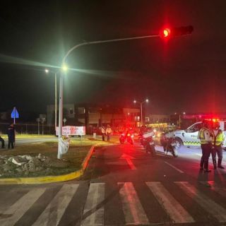 Retiran motos y autos por rodadas clandestinas en Guadalajara